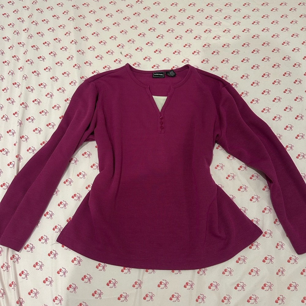 2000s V-neck blouse